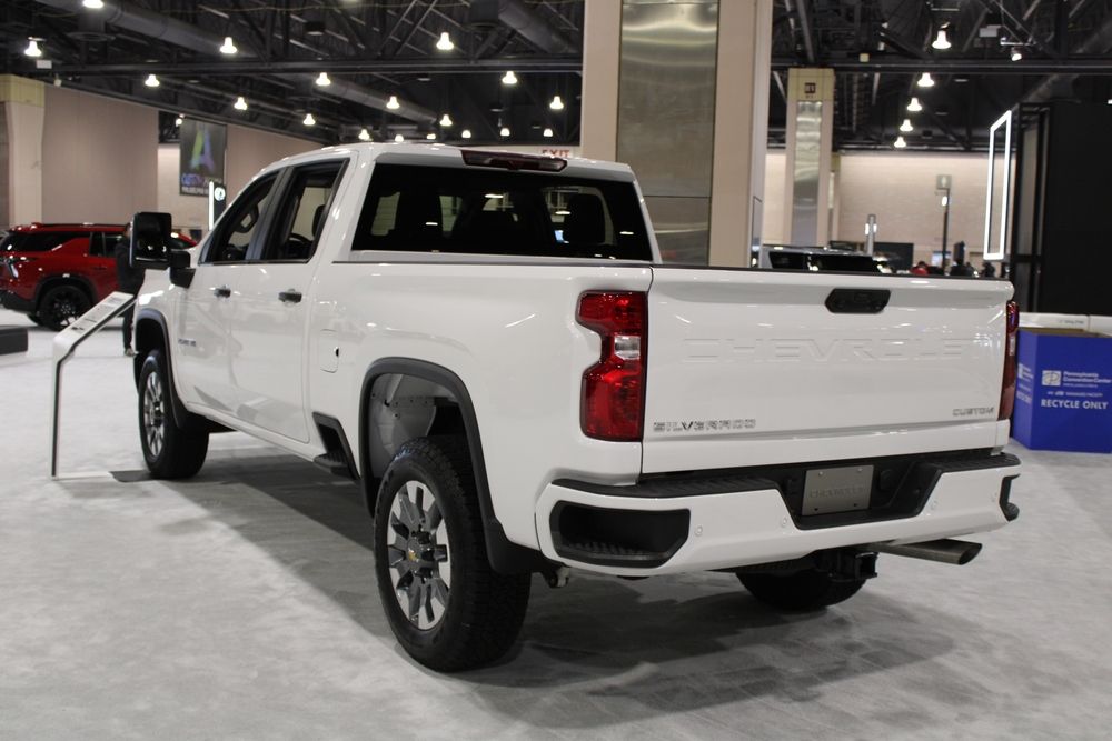 Explore the 2025 Chevy Silverado 1500: Power Packed Performance