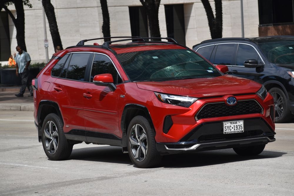 2025 Toyota RAV4: Adventure Meets Style