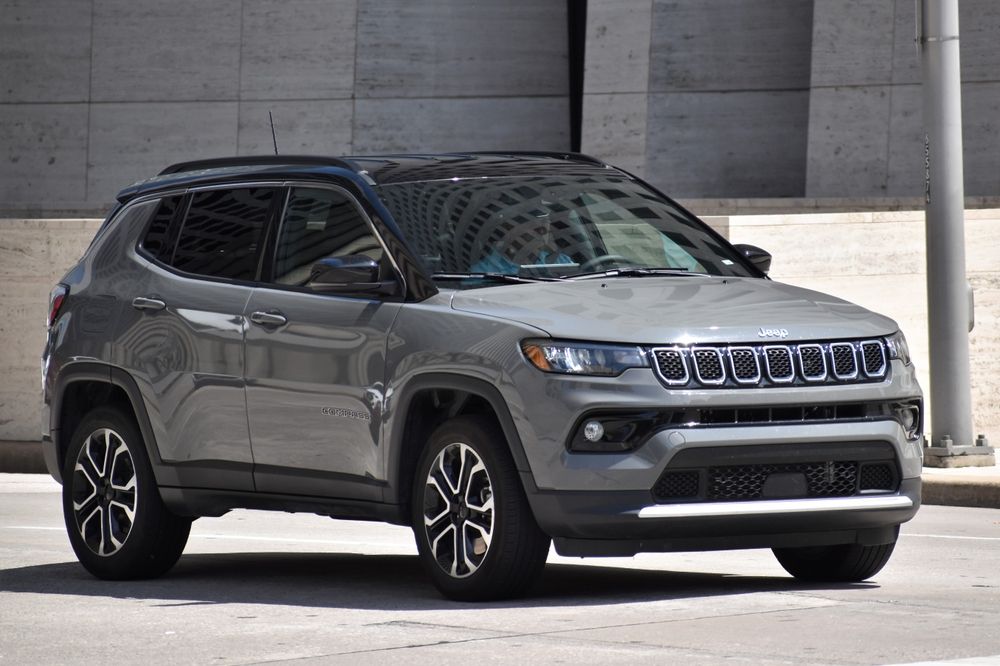 Introducing the 2025 Jeep Compass: Versatile Adventure Awaits