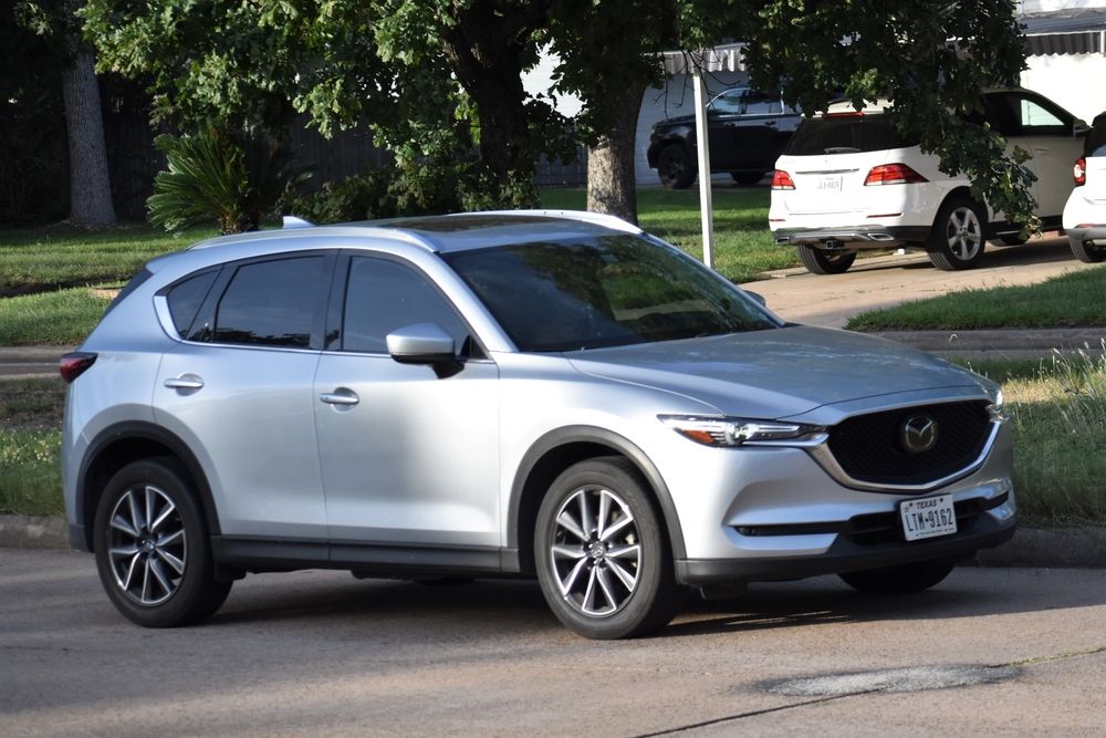 2025 Mazda CX-5: Stylish Compact Crossover for Driving Enthusiasts