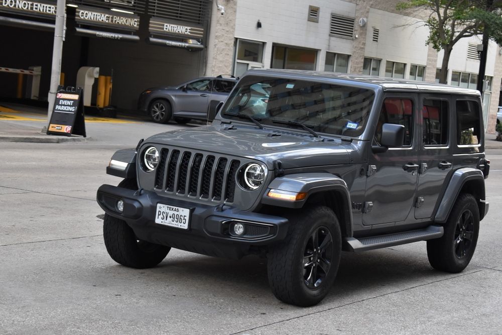 2025 Jeep Wrangler: Unmatched Off-Road Tradition and Versatility